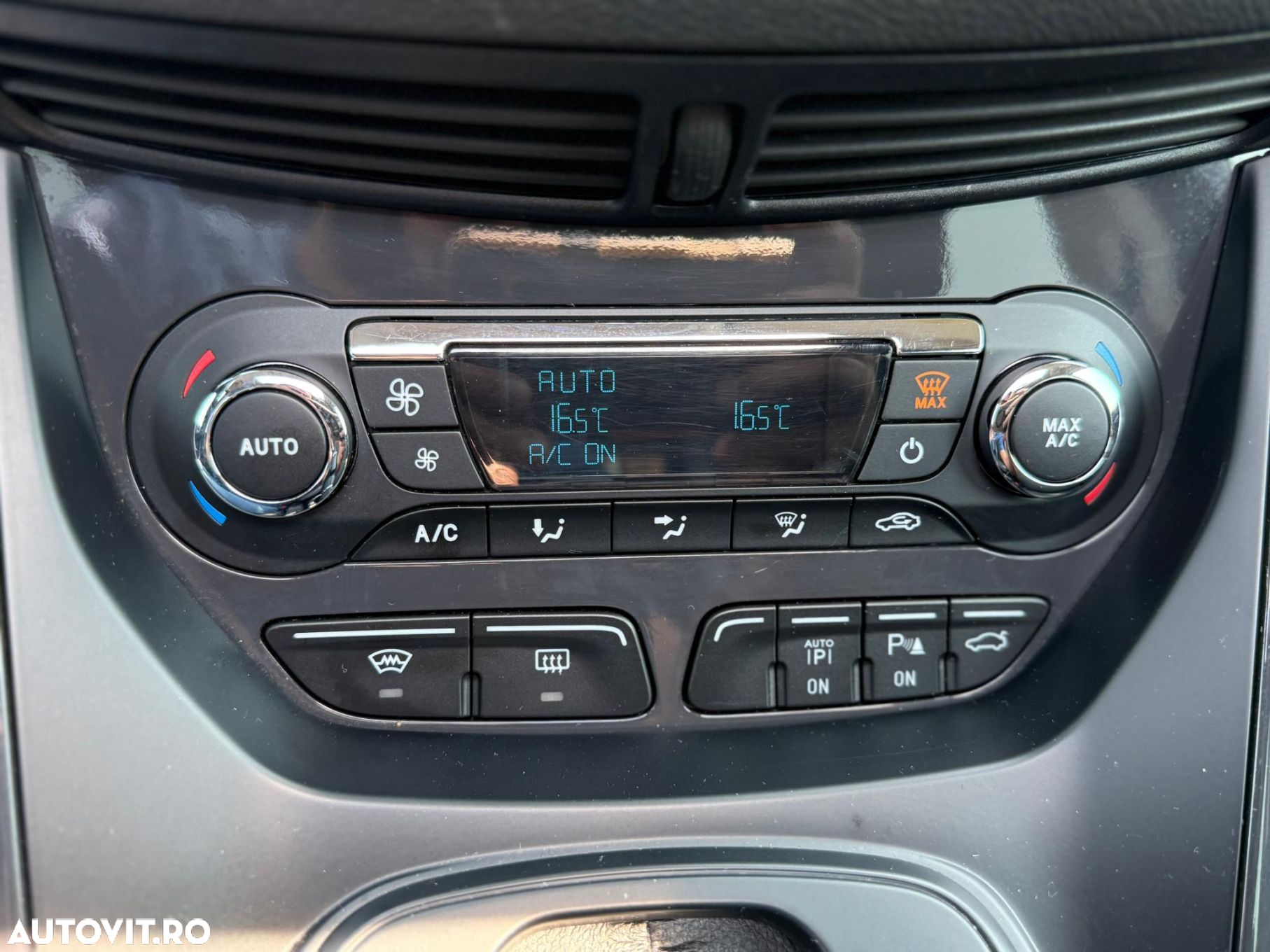 Ford Kuga 1.6 EcoBoost Aut. 4WD Titanium - 18