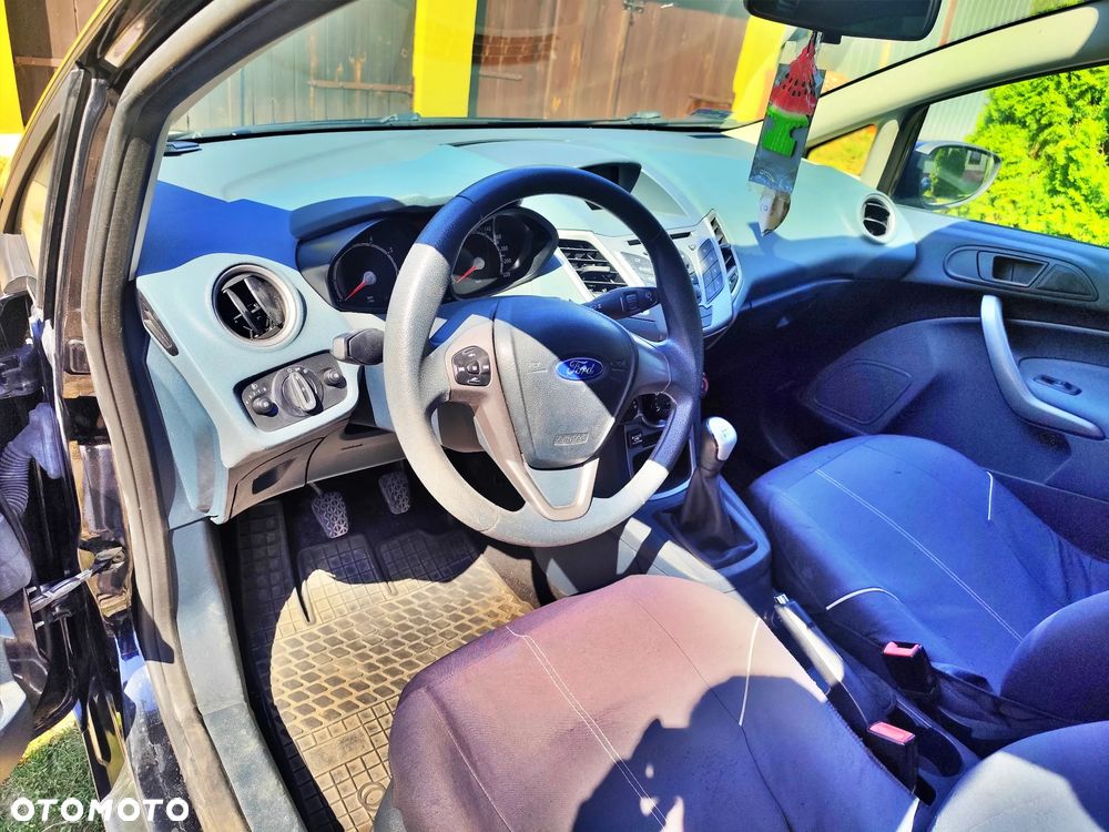 Ford Fiesta - 7