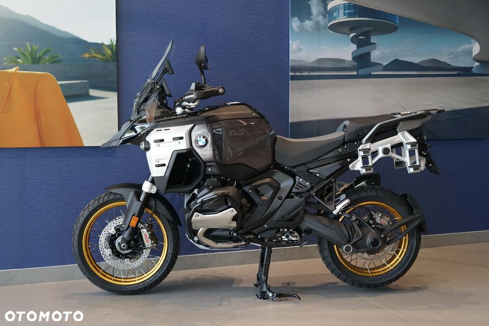 BMW R - 8