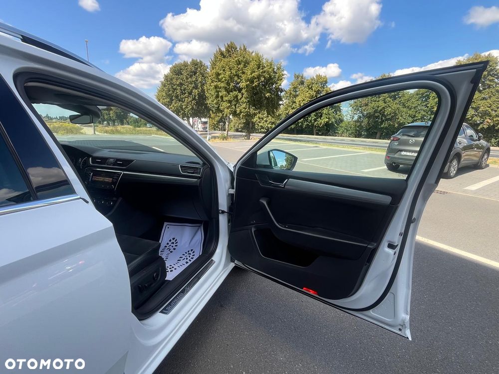 Skoda Superb 2.0 TSI 4x4 DSG Style - 24