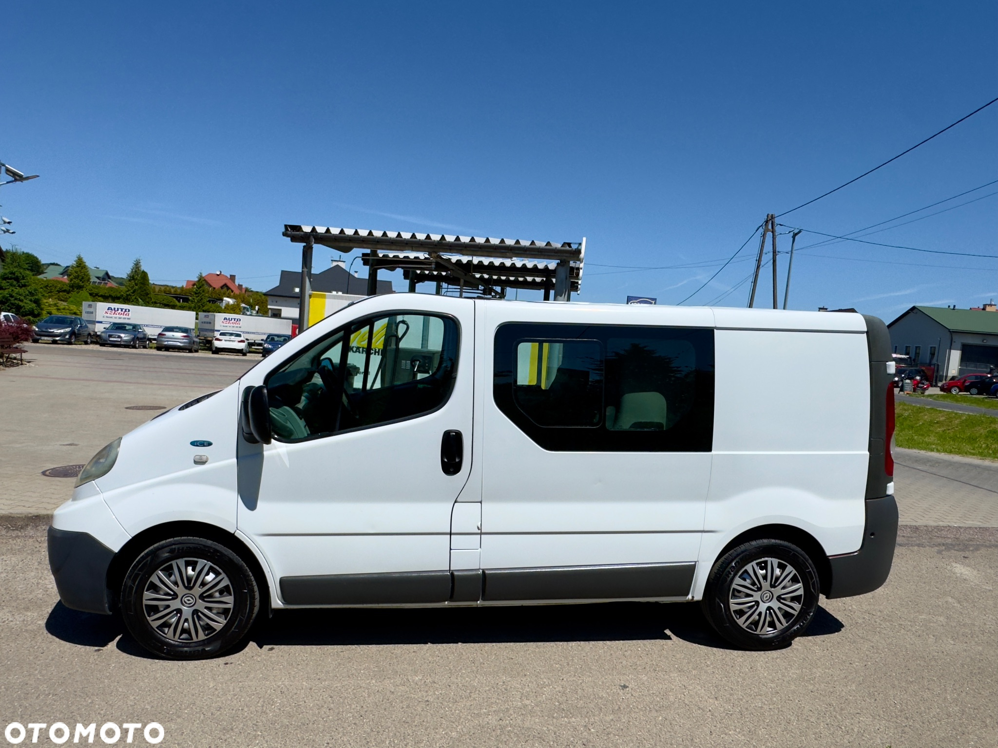 Renault TRAFIC - 8