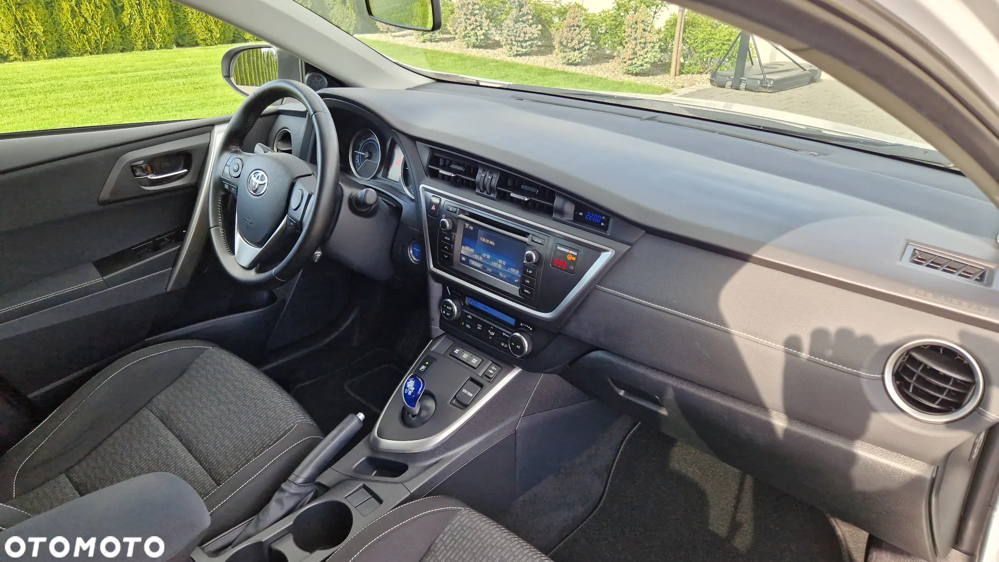 Toyota Auris 1.8 VVT-i Hybrid Automatik Touring Sports Design Edition - 14