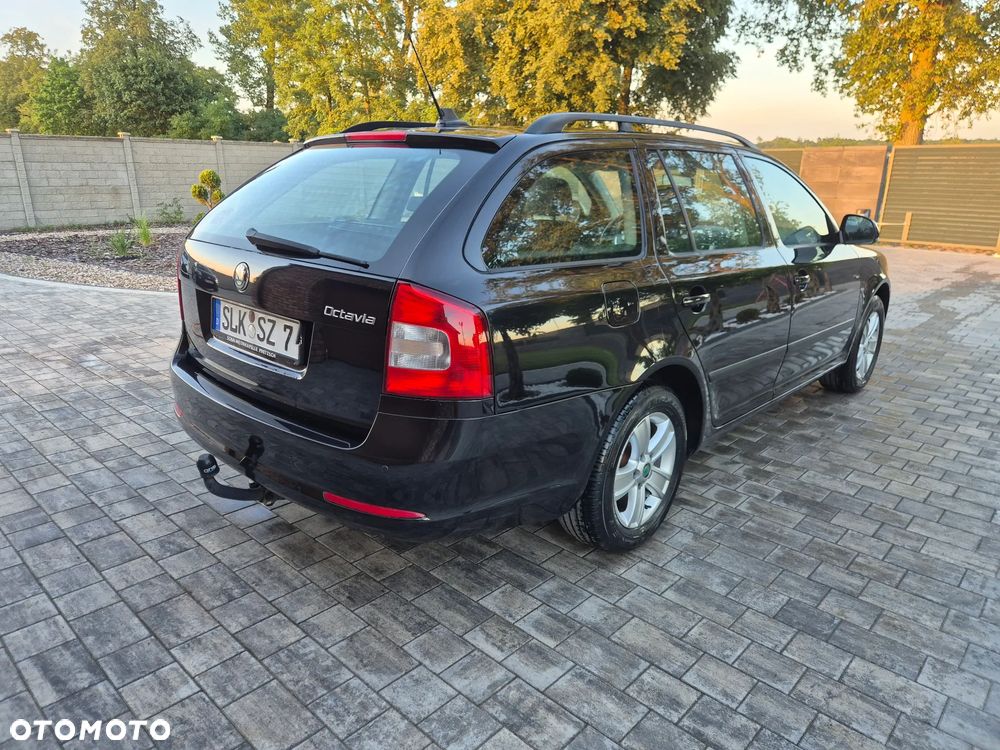 Skoda Octavia 2.0 TDI DPF DSG FAMILY - 4