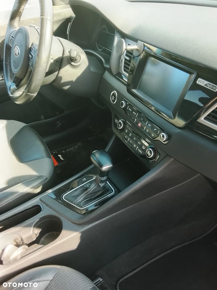 Kia Niro - 25