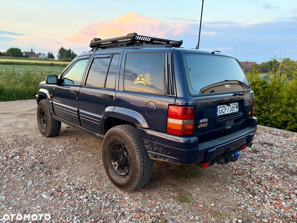 Jeep Grand Cherokee - 9