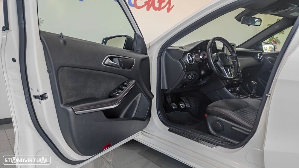 Mercedes-Benz A 200 CDi BE AMG Sport - 15