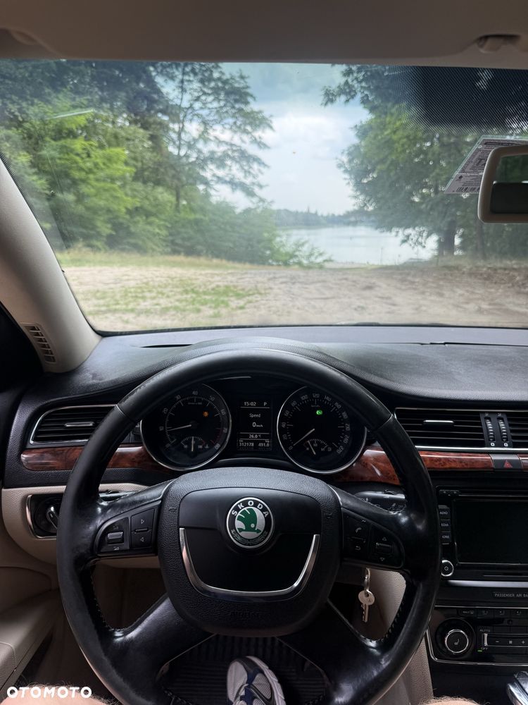Skoda Superb - 8