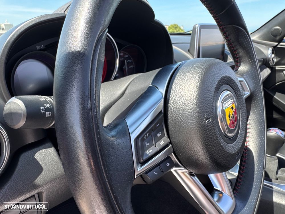 Abarth 124 Spider 1.4 MultiAir Turbo - 33