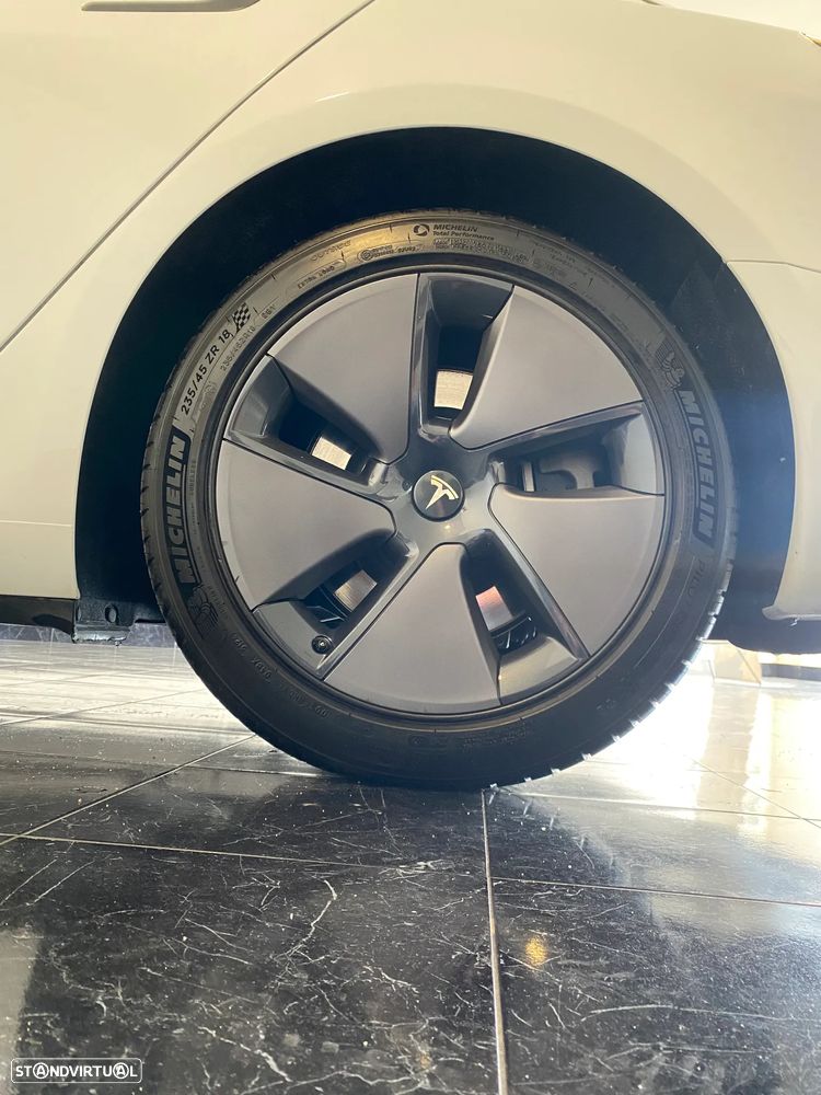 Tesla Model 3 Long Range Tração Traseira - 22