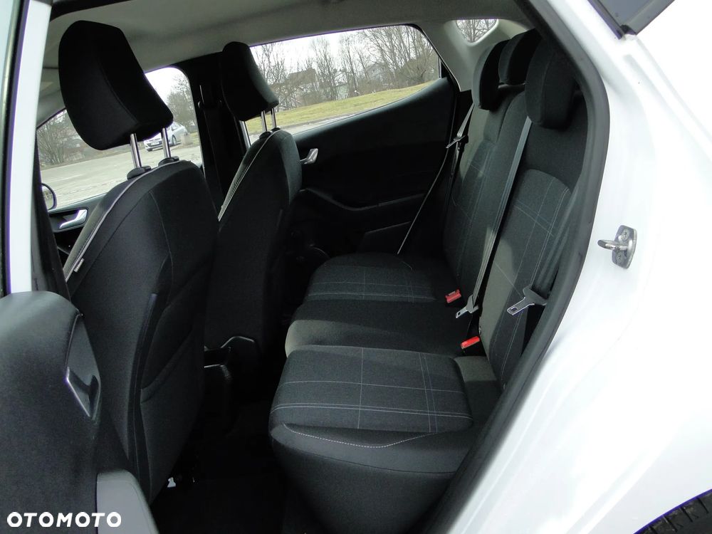Ford Fiesta - 17
