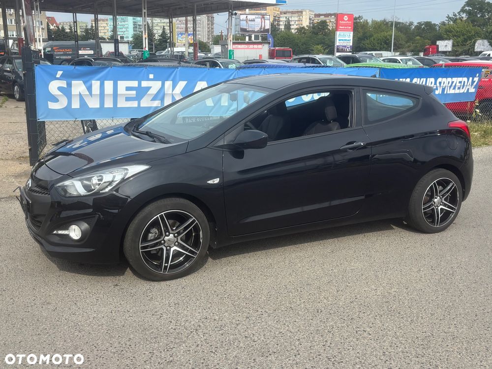 Hyundai i30 1.4 Classic + - 11