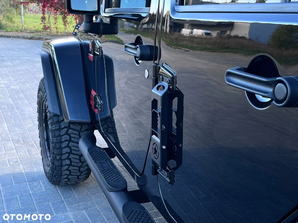 Jeep Wrangler - 26