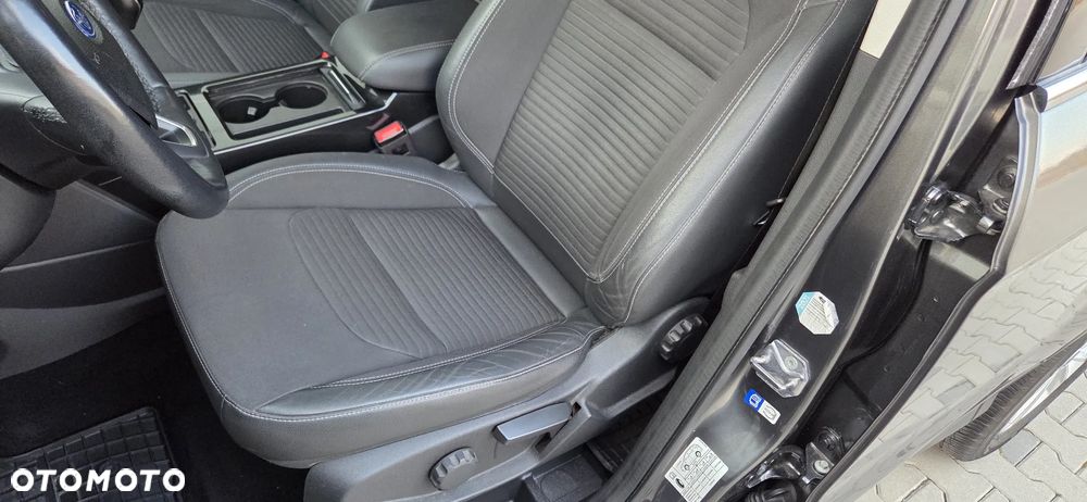 Ford Kuga 1.5 EcoBoost 2x4 Titanium - 33