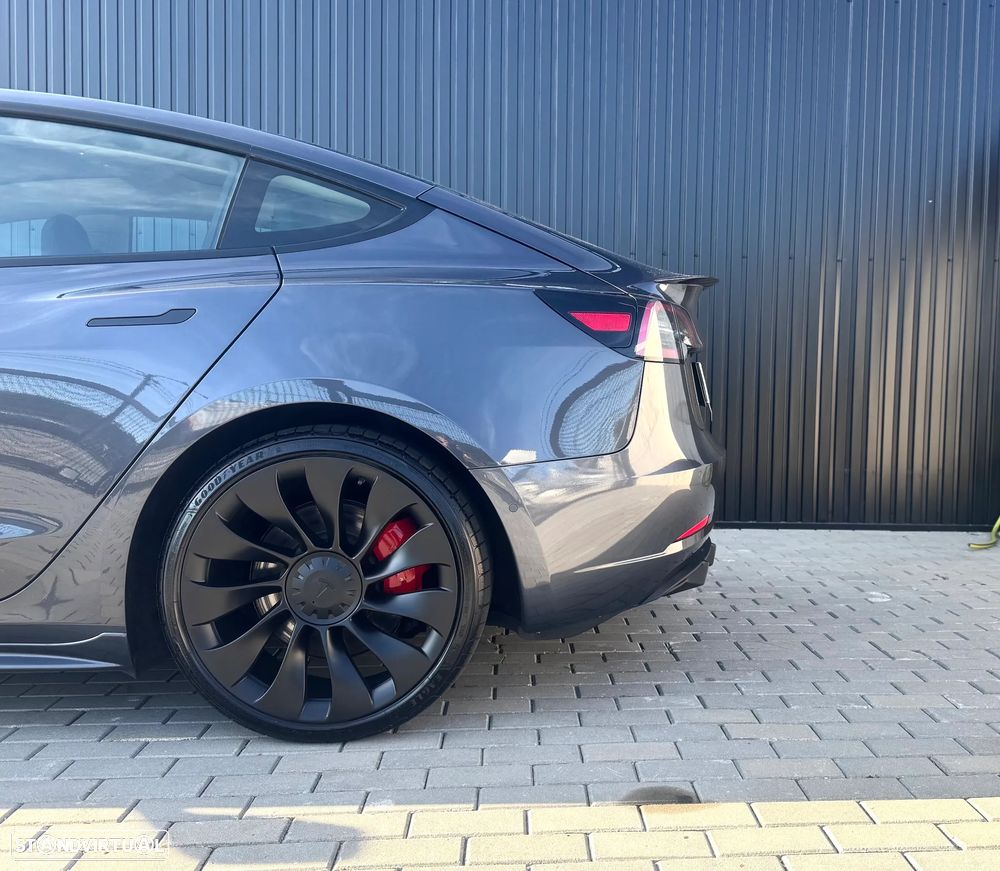 Tesla Model 3 Performance Dual Motor AWD - 21