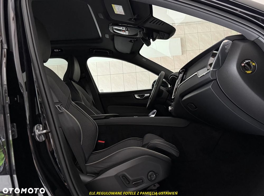 Volvo XC 60 B4 D AWD Plus Dark - 9