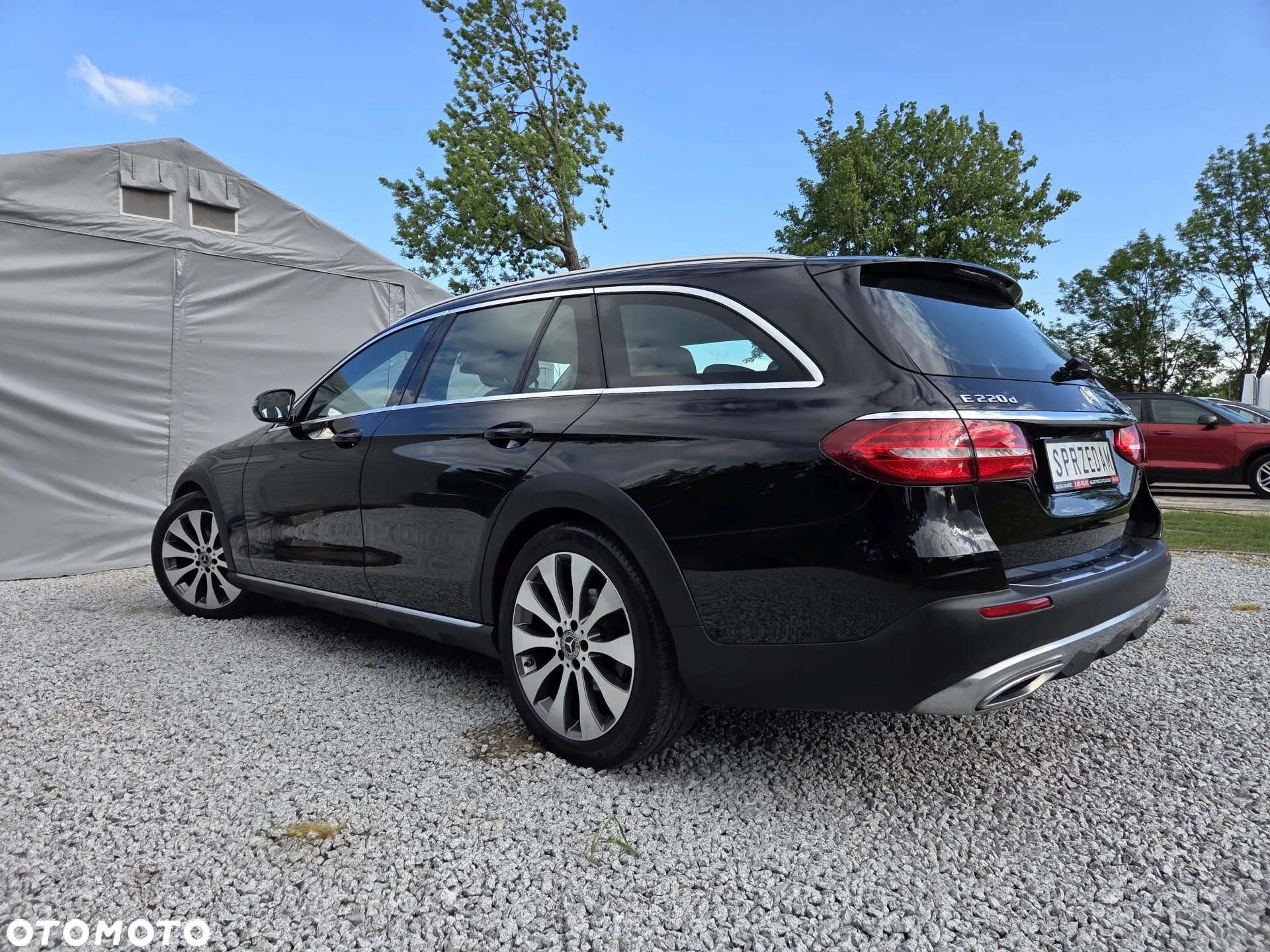 Mercedes-Benz Klasa E 220 d 4Matic T All-Terrain 9G-TRONIC Avantgarde - 21