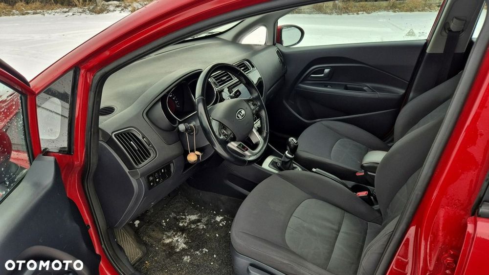Kia Rio 1.4 crdi Business Line - 13