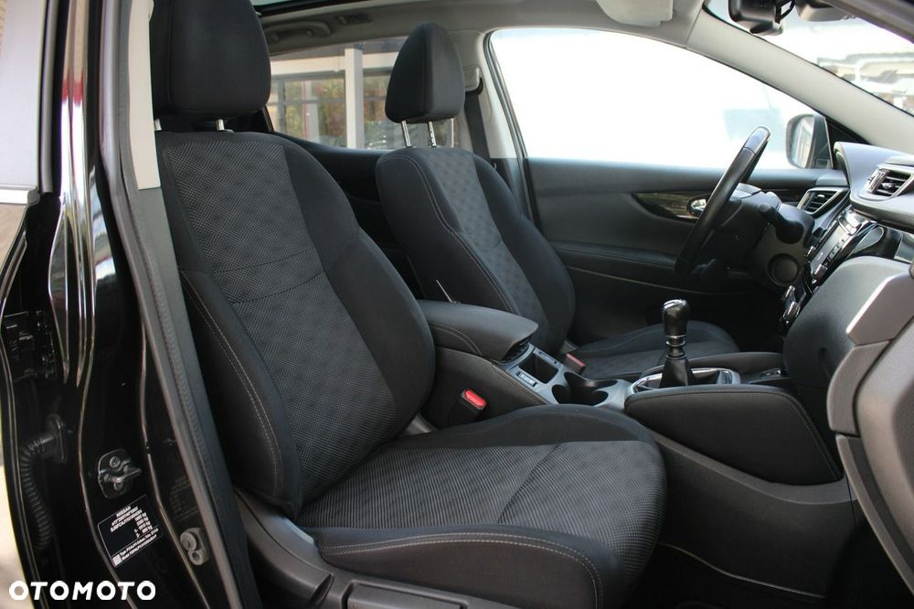 Nissan Qashqai 1.6 DIG-T N-Connecta - 9