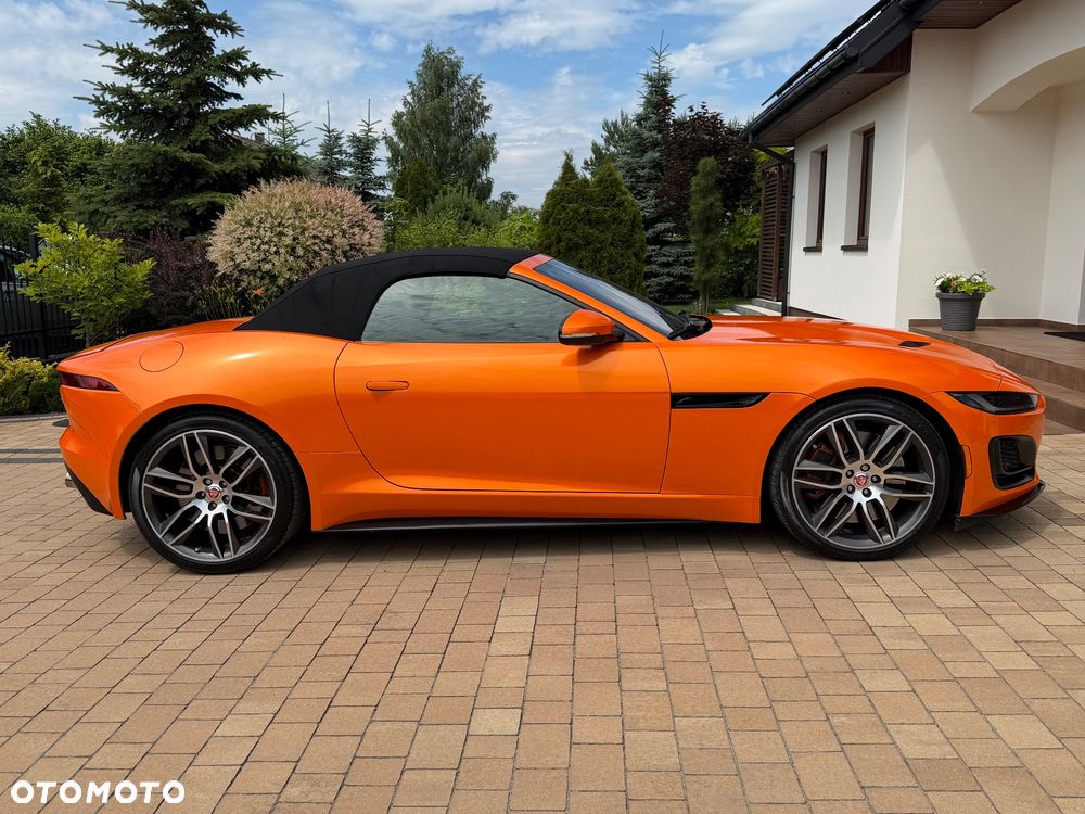 Jaguar F-Type P450 AWD R-Dynamic - 11