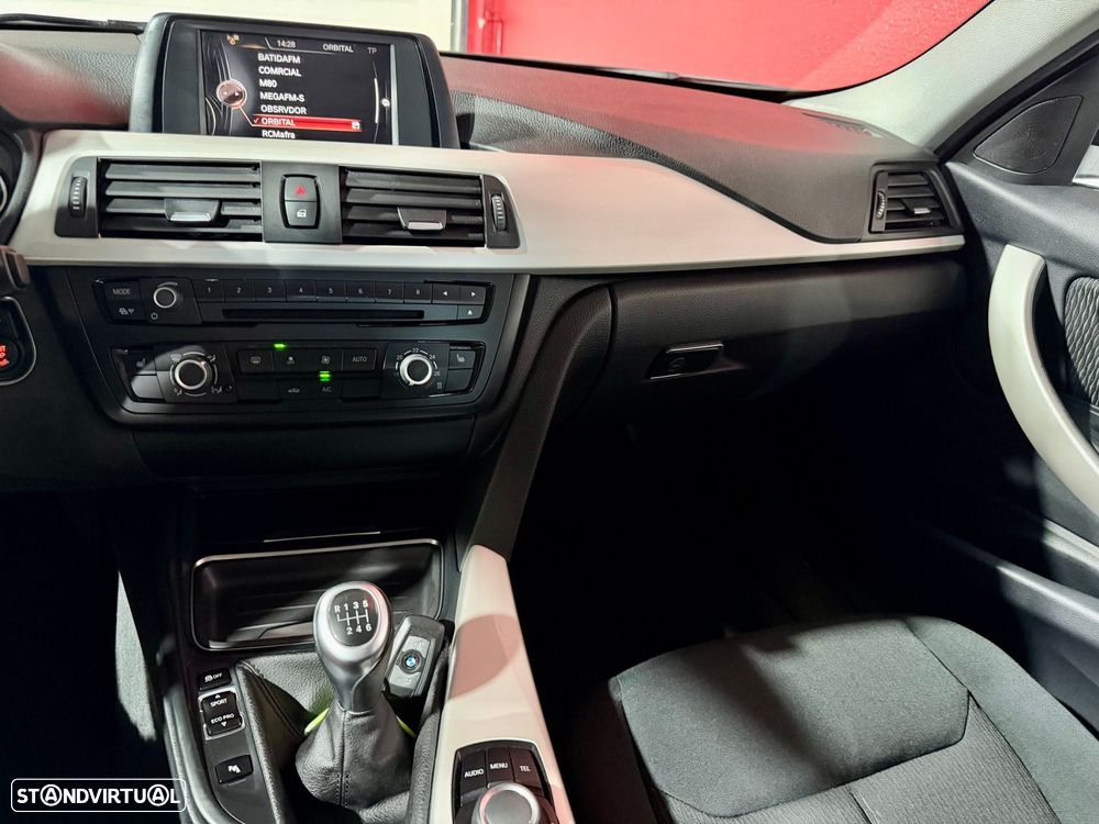 BMW 320 - 54