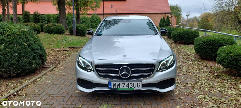 Mercedes-Benz Klasa E 220 d 9G-TRONIC - 2