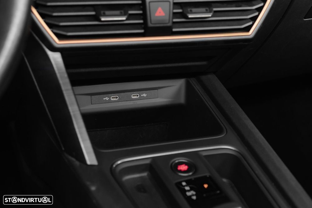 Cupra Formentor 1.4 e-Hybrid DSG VZ - 35