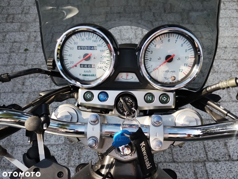 Kawasaki ZR - 11