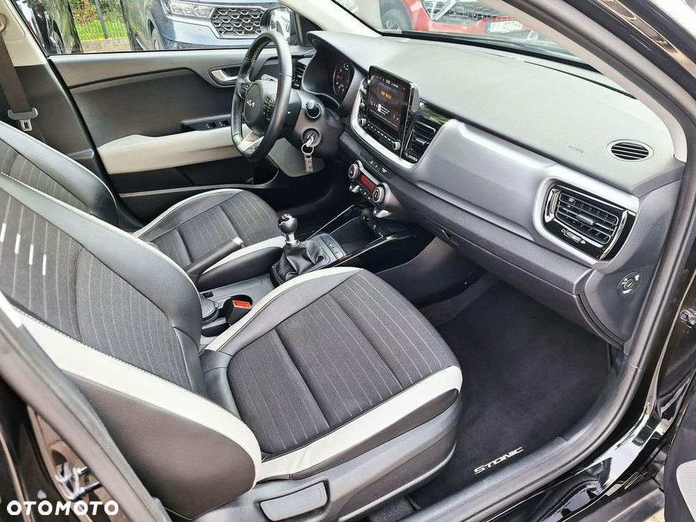 Kia Stonic 1.2 L - 25