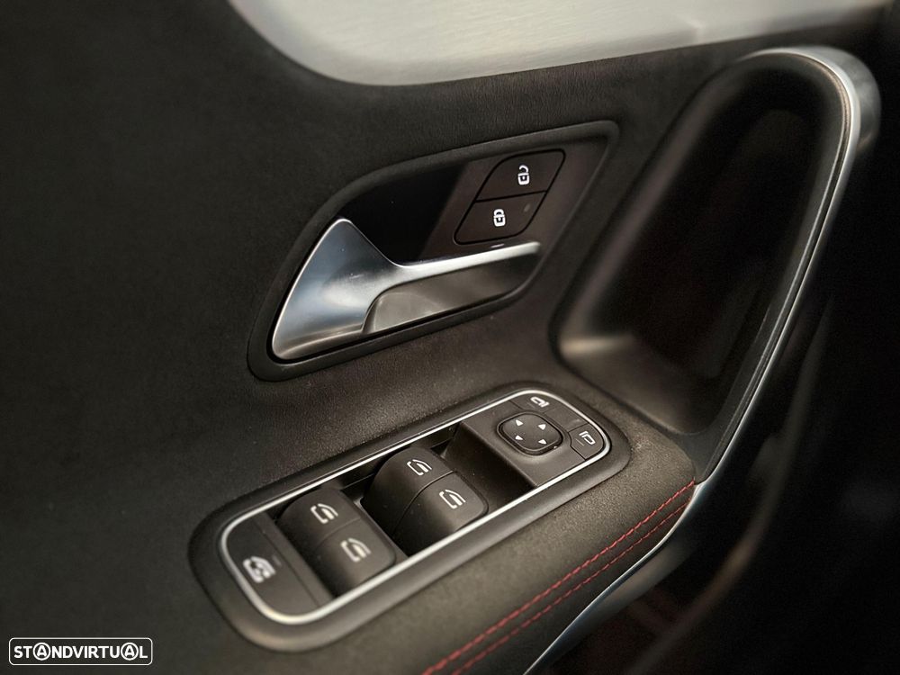 Mercedes-Benz CLA 250 - 26