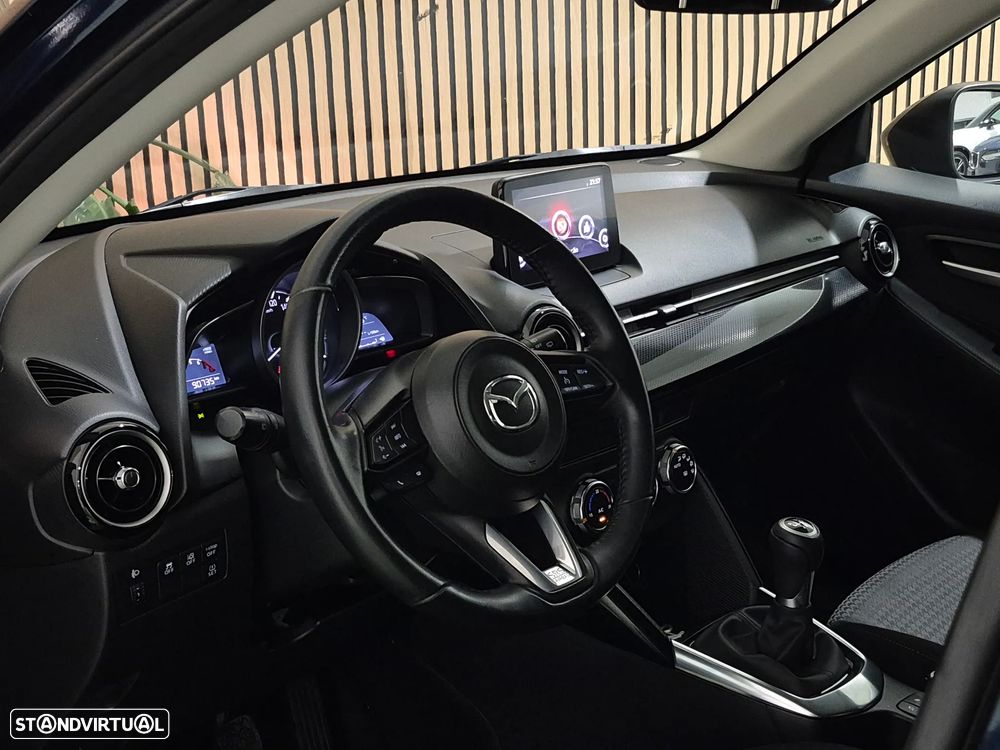 Mazda 2 1.5 e-Skyactiv-G Exclusive-Line Navi - 25