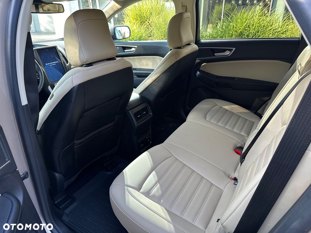 Ford Edge - 12