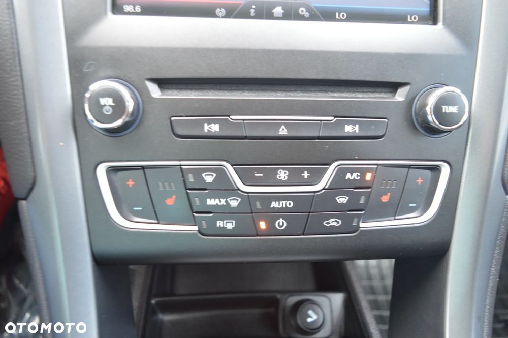 Ford Mondeo 2.0 TDCi Titanium - 24