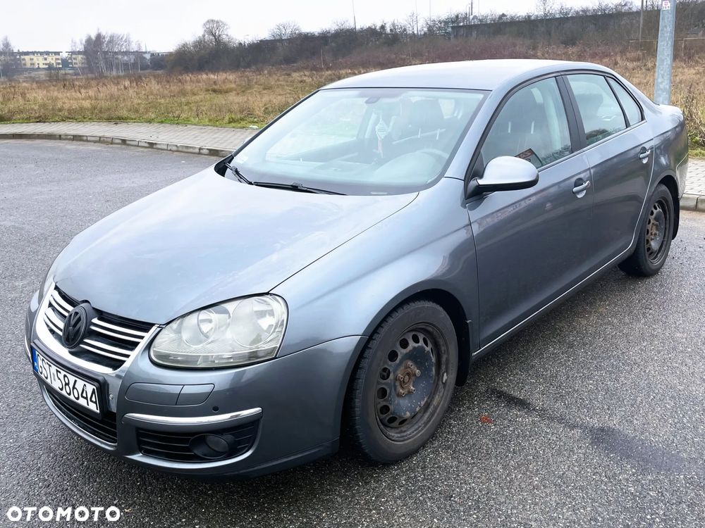 Volkswagen Jetta 1.6 TDI Highline Perfectline - 3
