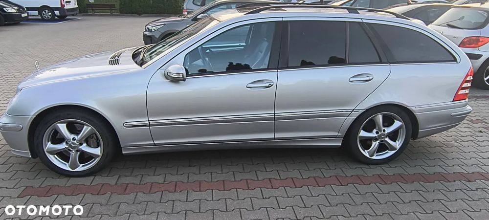 Mercedes-Benz Klasa C 200 T Kompressor Automatik Avantgarde - 14