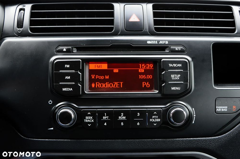 Kia Rio 1.2 L - 17