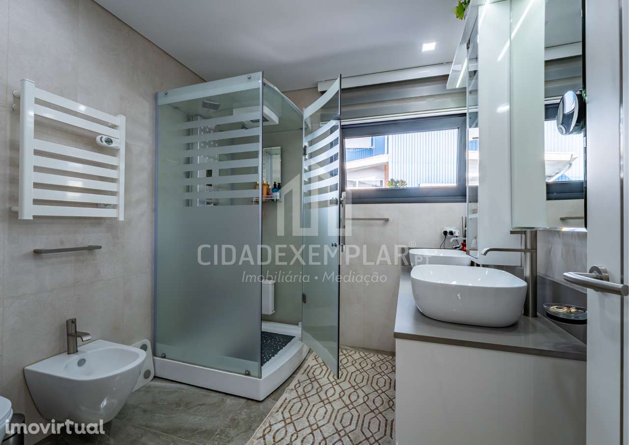 MORADIA T3 DE LUXO COM PISCINA - Grande imagem: 3/41