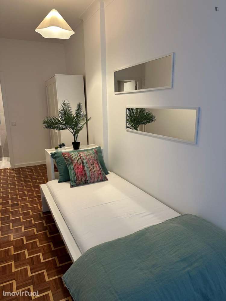 Quarto - localizado em Almada Lisbon - Grande imagem: 4/15