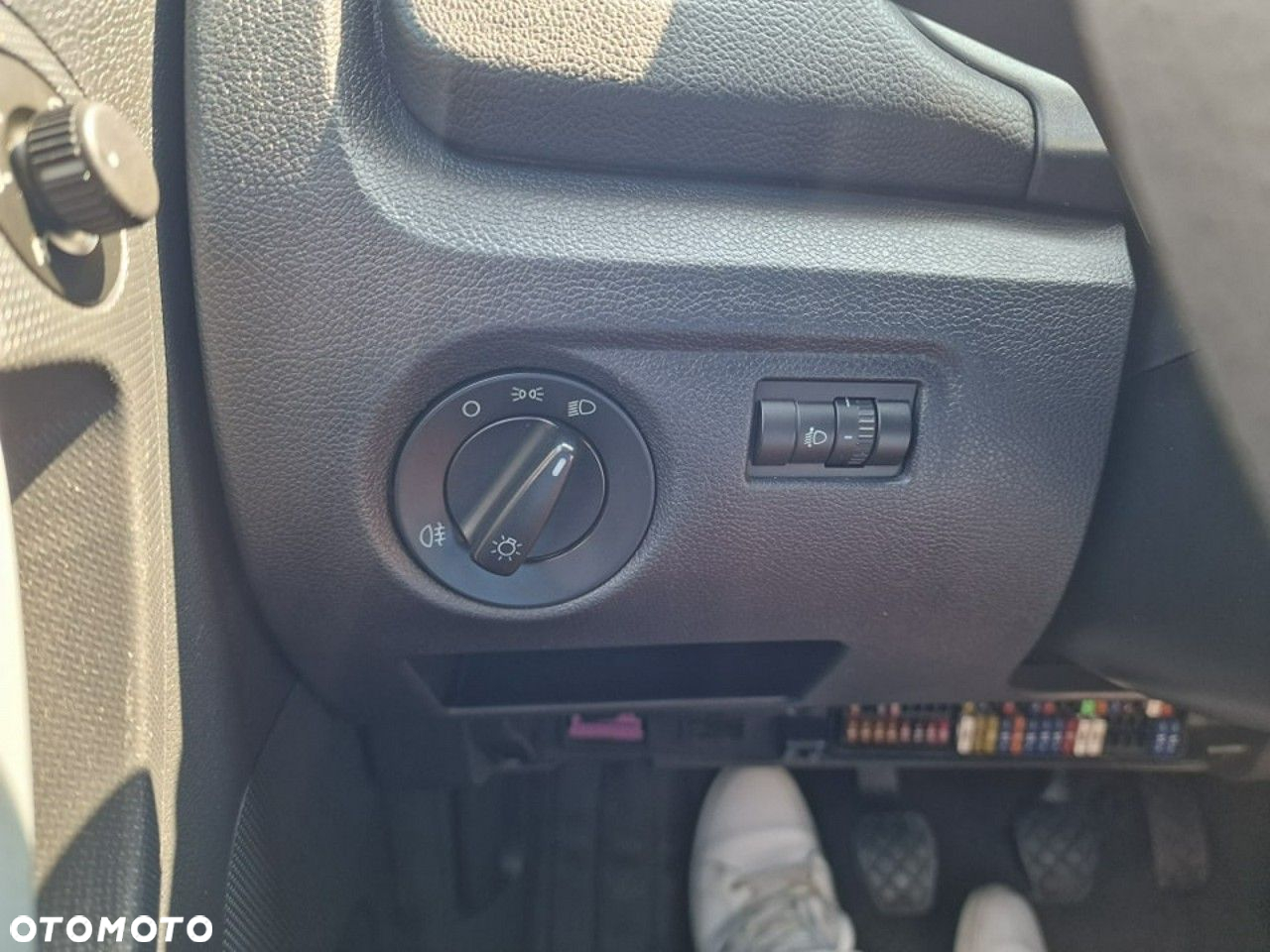 Skoda Roomster 1.4 MPI PLUS EDITION - 12