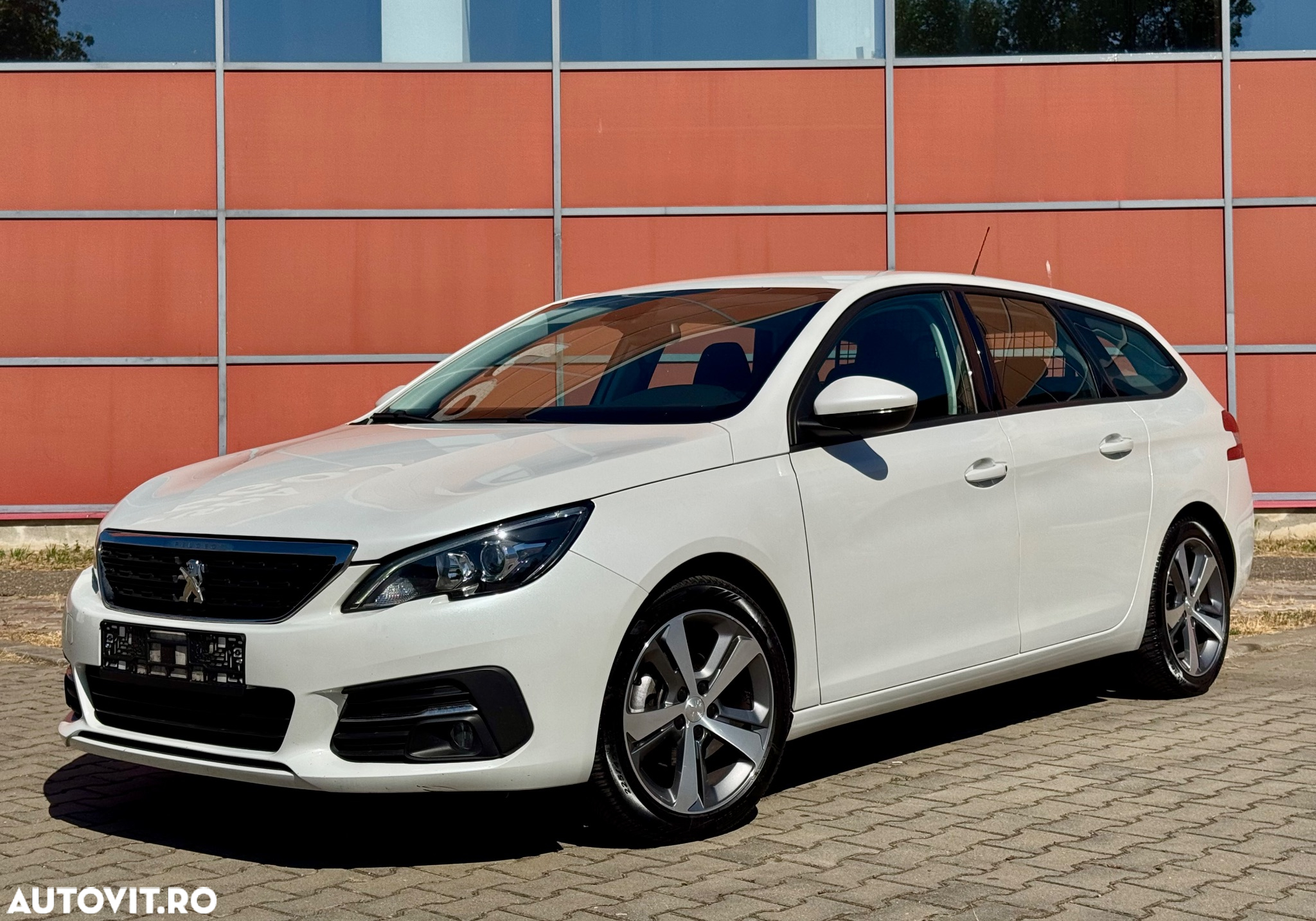 Peugeot 308 SW BlueHDi 130 Allure Pack - 20