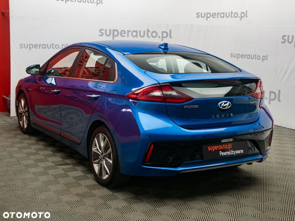 Hyundai IONIQ - 9