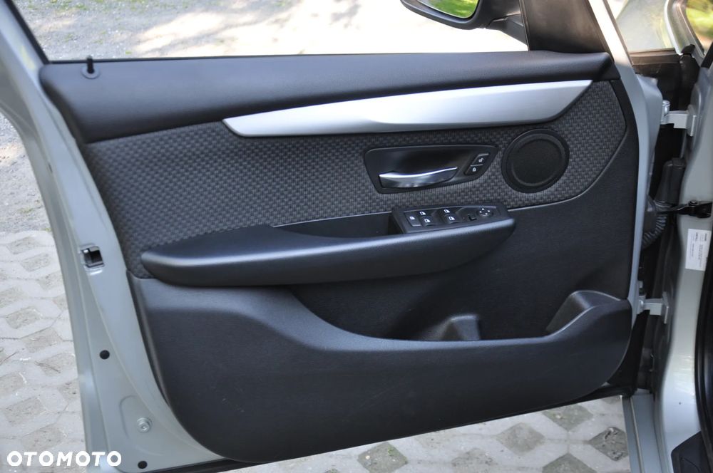 BMW Seria 2 218d Luxury Line - 34