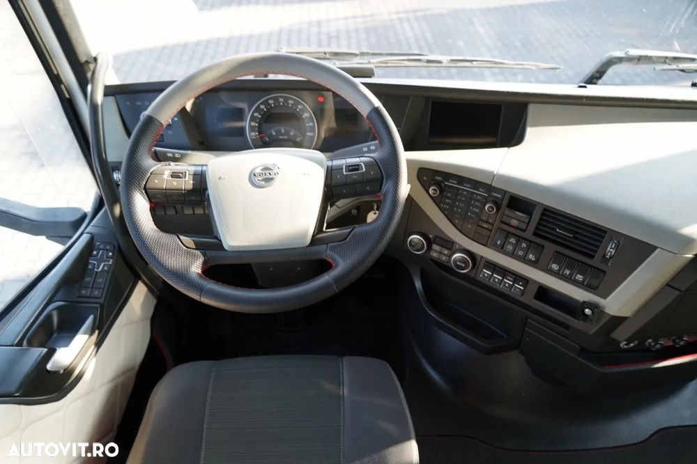 Volvo FH 500 / TANDEM 120 M3 / 6X2 / MEGA / PUNTE RIDICATĂ / TV / + REMORCA GNIOTPOL - 31
