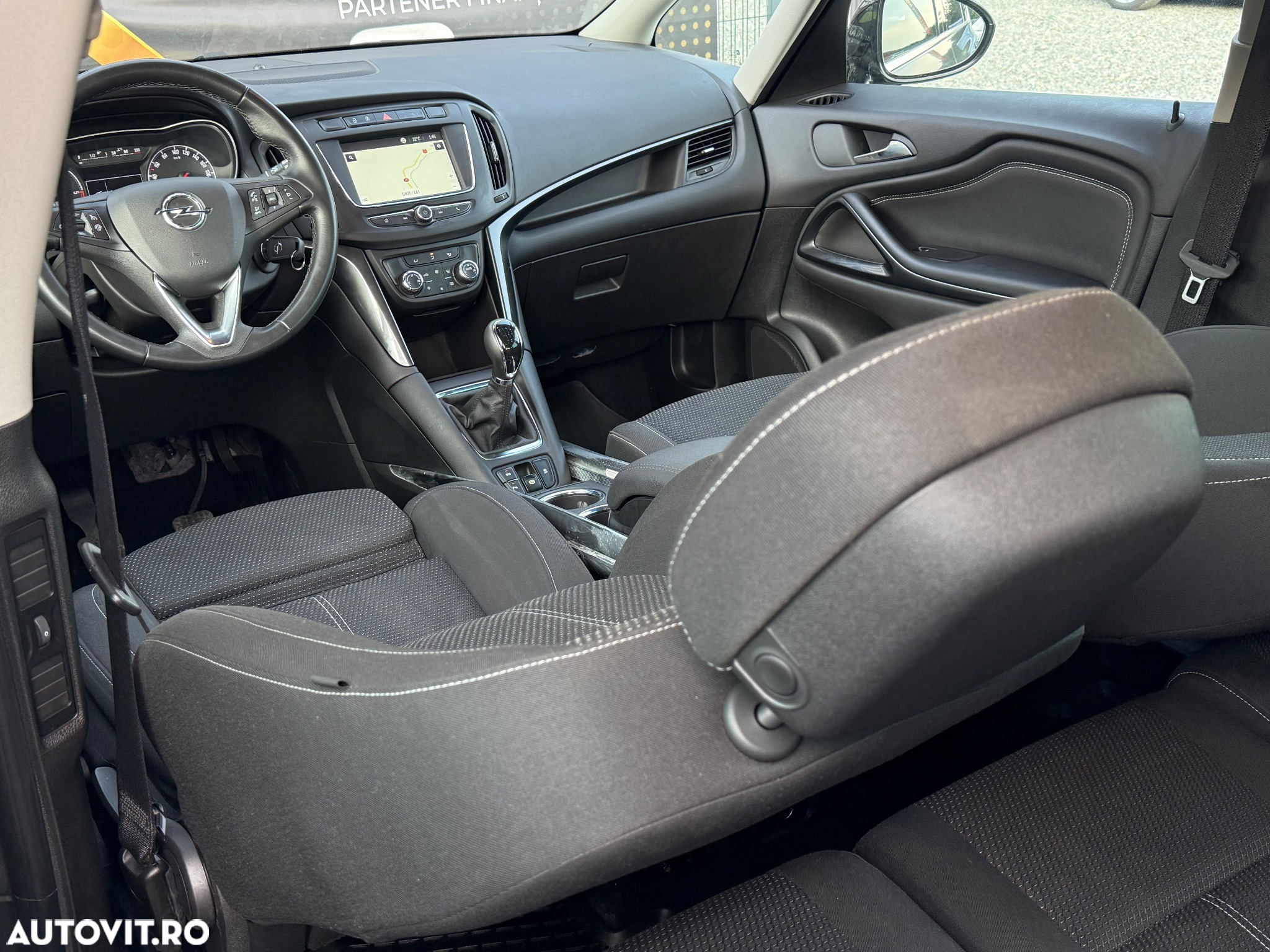 Opel Zafira 1.6 D Start/Stop Business Edition - 26
