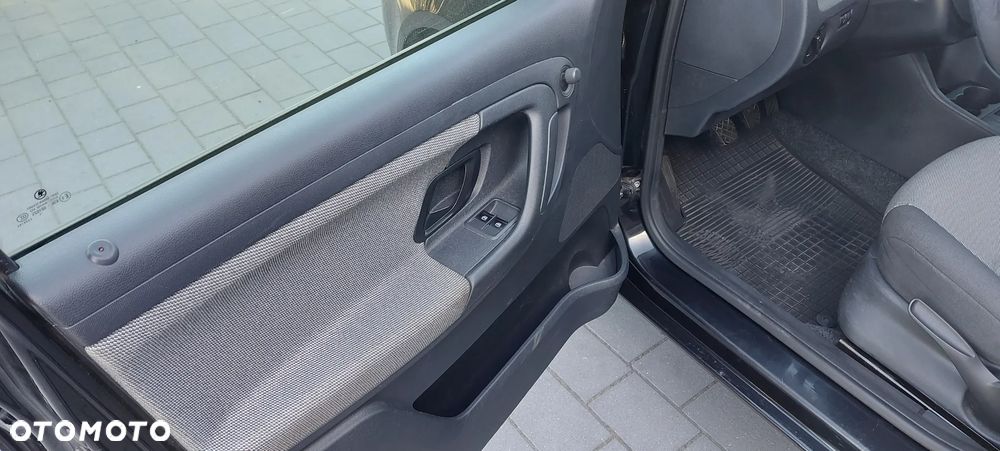 Skoda Fabia 1.4 16V Active - 13