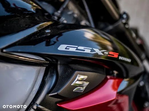 Suzuki GSX - 7