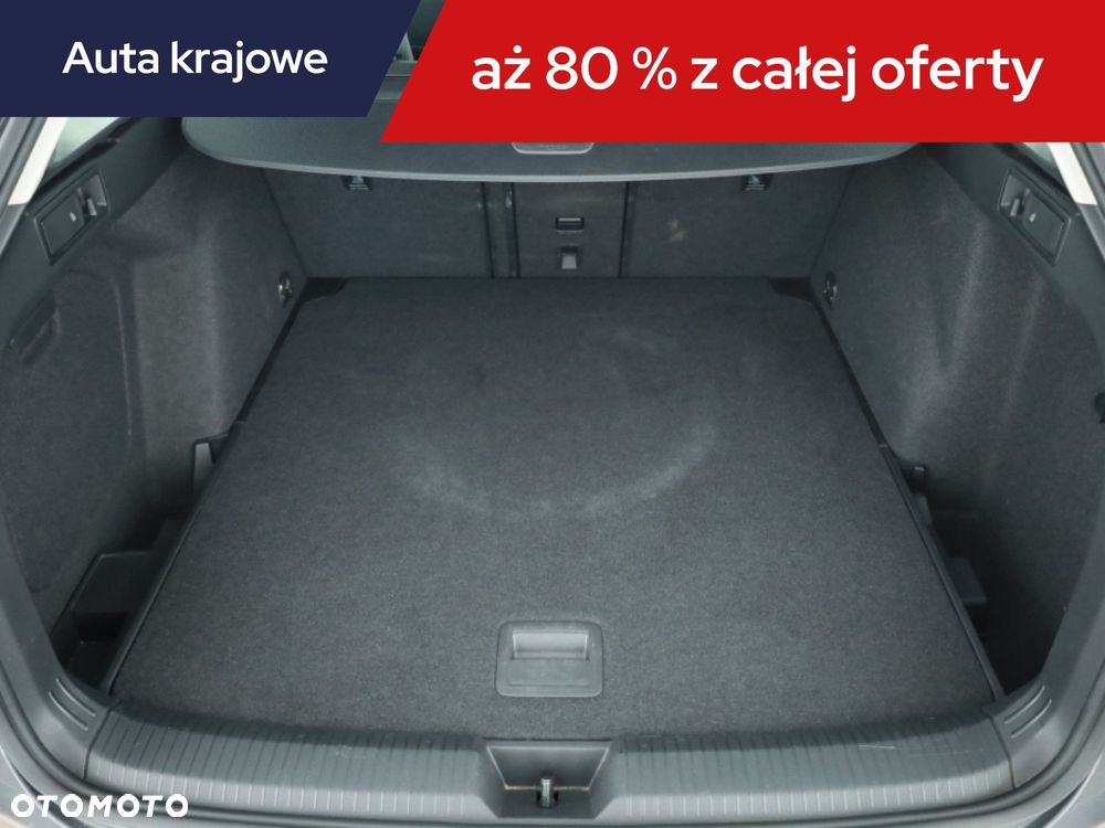 Volkswagen Golf Variant - 24