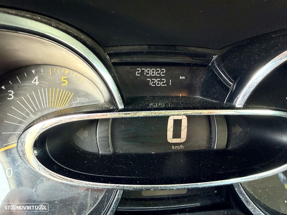 Renault Clio Sport Tourer Energy dCi 90 Start & Stop Intens - 21