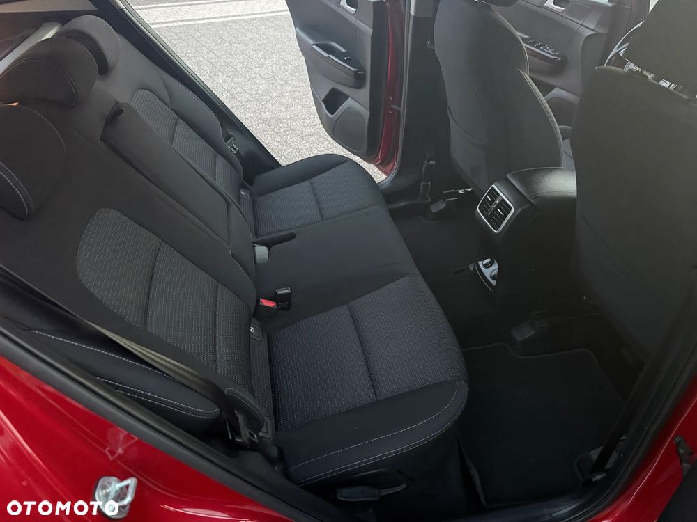 Kia Sportage 1.6 GDI Black Edition 2WD - 24