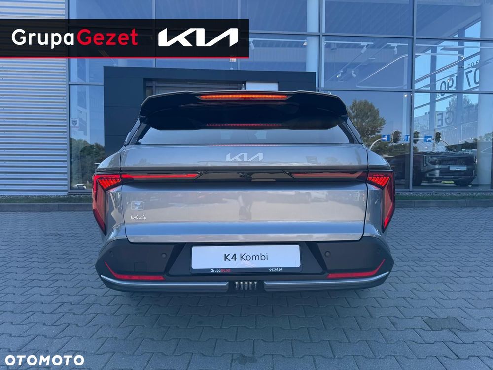 Kia K4 - 8
