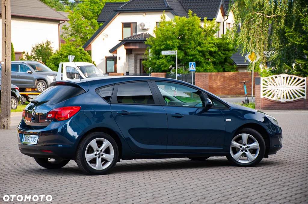 Opel Astra 1.4 EcoFLEX Edition - 8
